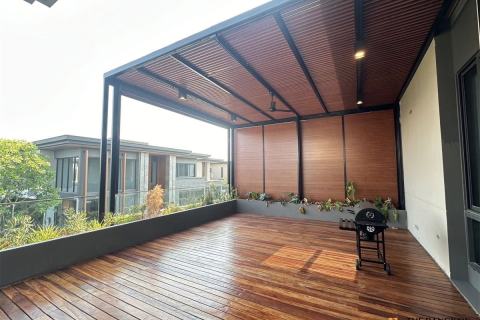 House in Bangkok, Thailand 5 bedrooms № 190430