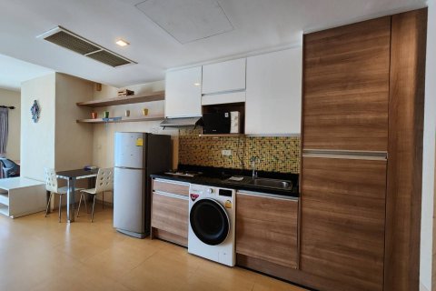 Студия в кондо в Клонг Тоэй, Бангкок, Таиланд № 147886 - фото 9