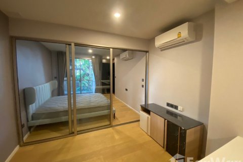 Studio in the Condo in Phaya Thai, Bangkok, Thailand  № 147885 - photo 7