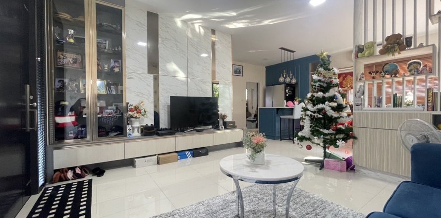 House in Bang Kaeo, Thailand 4 bedrooms № 147884