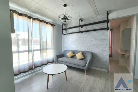 Condo in Huai Khwang, Bangkok, Thailand, 2 bedrooms № 220094