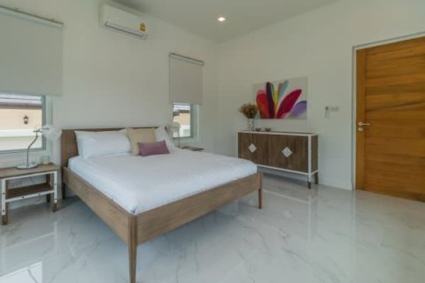 Villa in Hua Hin, Thailand 3 bedrooms № 168496 - photo 9