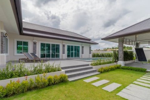 Villa in Hua Hin, Thailand 3 bedrooms № 168496 - photo 2