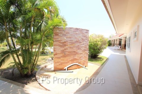Villa in Hua Hin, Thailand 3 bedrooms № 168493 - photo 8