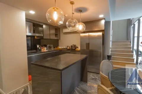 Duplex in Watthana, Bangkok, Thailand 3 bedrooms № 215606 - photo 7