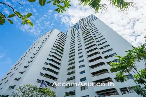 Condo in Watthana, Bangkok, Thailand, 3 bedrooms № 215608 - photo 11