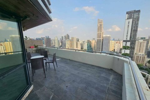 Studio dans le Condo à Watthana, Bangkok, Thaïlande  № 172052 - photo 7