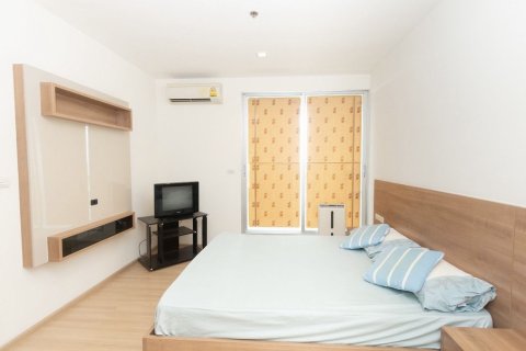 Studio in the Condo in Phaya Thai, Bangkok, Thailand  № 172053 - photo 5