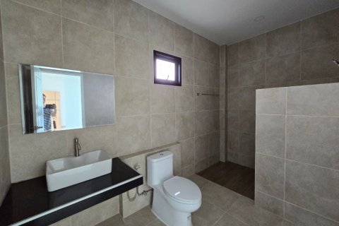 House in Pattaya, Thailand 3 bedrooms № 172057 - photo 10