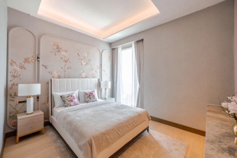 Condo in Bangkok, Thailand, 3 bedrooms № 209695 - photo 3