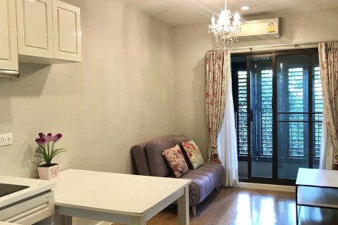 Condo à Khlong Toei, Bangkok, Thaïlande, 1 chambre № 200744 - photo 7