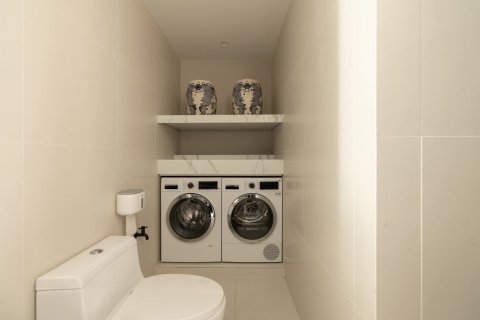 Кондоминиум с 2 спальнями в Клонг Тоэй, Бангкок, Таиланд № 169263 - фото 4