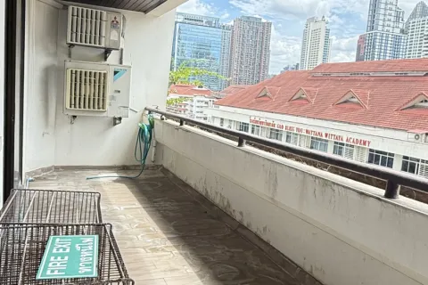 Condo in Watthana, Bangkok, Thailand, 2 bedrooms № 169267 - photo 12