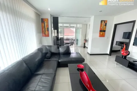 Condominio de 2 dormitorios en Pattaya, Tailandia № 211728 - foto 2