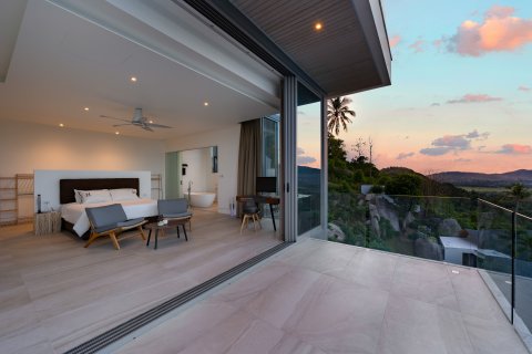 Villa in Ko Samui, Thailand 3 bedrooms № 153095 - photo 19