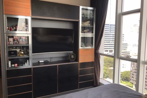 Condo à Bang Rak, Bangkok, Thaïlande, 2 chambres  № 151897 - photo 16