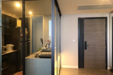 Condo à Bang Rak, Bangkok, Thaïlande, 2 chambres  № 151897 - photo 9