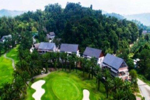 Townhouse in Kathu, Thailand 4 bedrooms № 151896 - photo 10