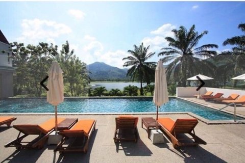 Townhouse in Kathu, Thailand 4 bedrooms № 151896 - photo 8