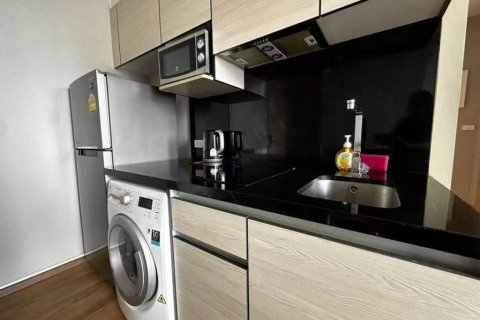 Condo in Bangkok, Thailand, 2 bedrooms  № 156828 - photo 5