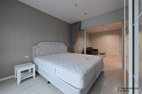 Condo in Bangkok, Thailand, 1 bedroom  № 209227 - photo 1