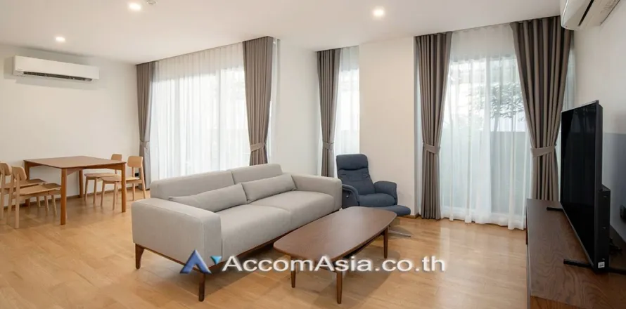 Duplex in Khlong Toei, Bangkok, Thailand 2 Schlafzimmer № 215789