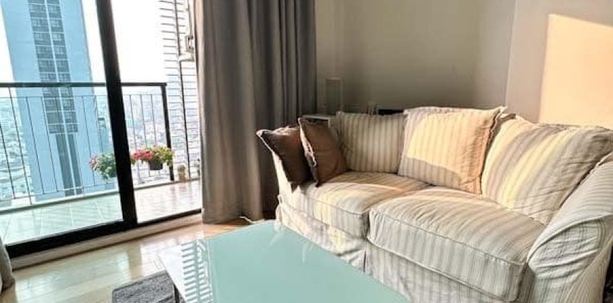 Studio in the Condo in Watthana, Bangkok, Thailand  № 167566