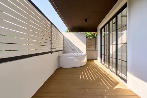 House in San Sai, Thailand 4 bedrooms № 148960 - photo 24