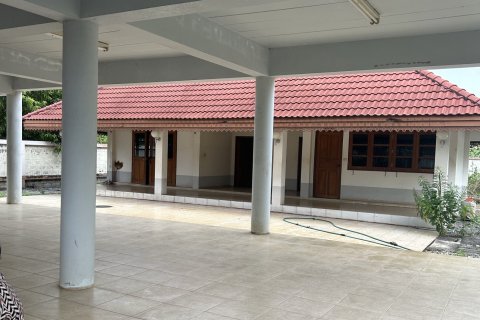 Maison à Uttaradit, Thaïlande 5 chambres № 148961 - photo 4