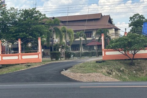 Maison à Uttaradit, Thaïlande 5 chambres № 148961