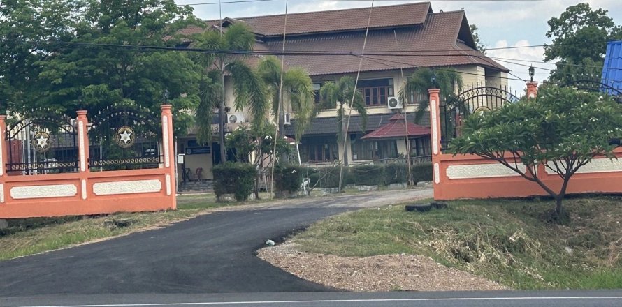 Maison à Uttaradit, Thaïlande 5 chambres № 148961