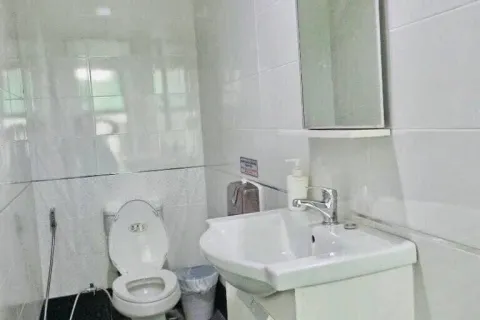 Gewerbeimmobilie in Din Daeng, Bangkok, Thailand 950 m2 № 219762 - Foto 6