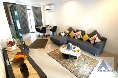 House in Bang Kapi, Bangkok, Thailand 3 bedrooms № 219761