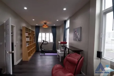 Haus in Bang Na, Bangkok, Thailand 4 Schlafzimmer № 214877 - Foto 12