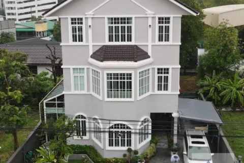 House in Bang Na, Bangkok, Thailand 4 bedrooms № 214877
