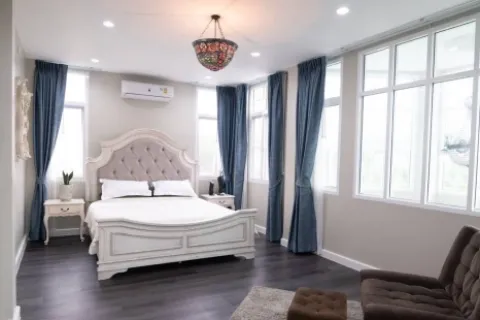 Haus in Bang Na, Bangkok, Thailand 4 Schlafzimmer № 214877 - Foto 13