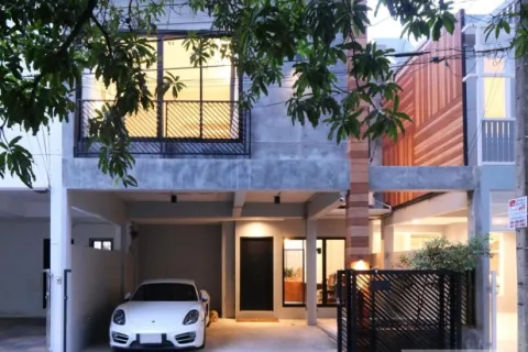 House in Watthana, Bangkok, Thailand 3 bedrooms № 214879