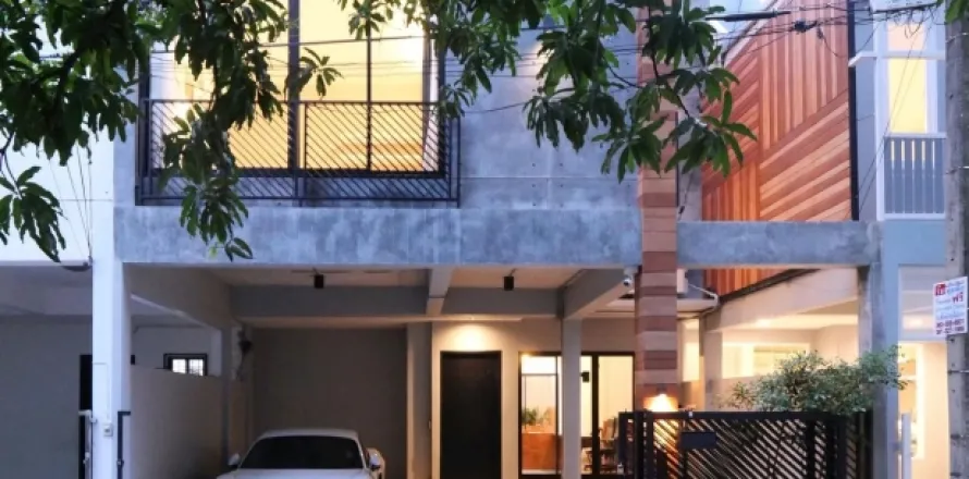 Haus in Watthana, Bangkok, Thailand 3 Schlafzimmer № 214879