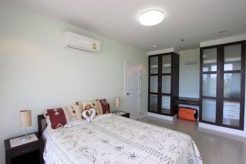 Condo in Pattaya, Thailand, 2 bedrooms  № 142409 - photo 10