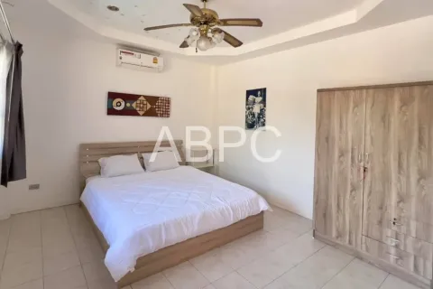 Estudio en Pattaya, Tailandia № 210792 - foto 11