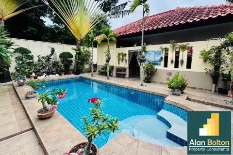 Casa de 3 dormitorios en Pattaya, Tailandia № 210796 - foto 16