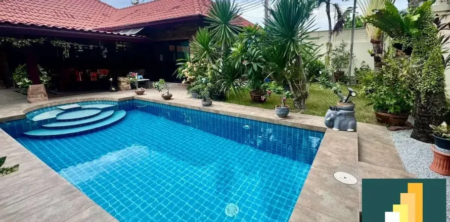 Casa de 3 dormitorios en Pattaya, Tailandia № 210796