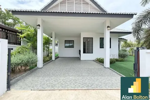 Maison à Pattaya, Thaïlande 4 chambres № 210797