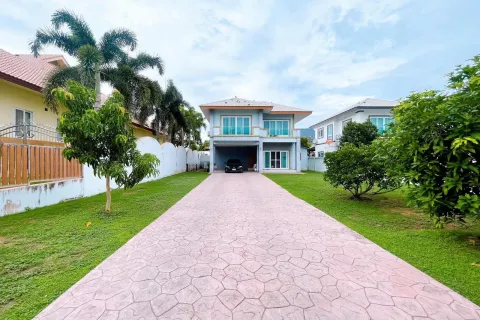 Maison à Pattaya, Thaïlande 3 chambres № 155642 - photo 1