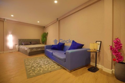 House in Pattaya, Thailand 2 bedrooms № 196943 - photo 18
