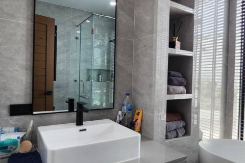 Villa in Phuket, Thailand 4 bedrooms № 155022 - photo 10