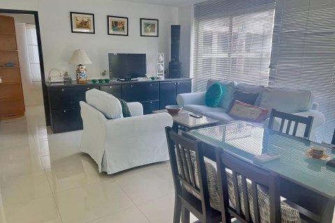 Кондоминиум с 2 спальнями в Ваттхане, Бангкок, Таиланд № 155025 - фото 2