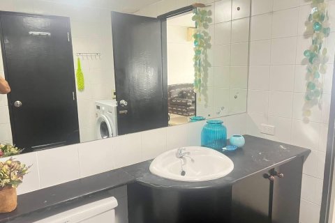 Кондоминиум с 2 спальнями в Ваттхане, Бангкок, Таиланд № 155025 - фото 9