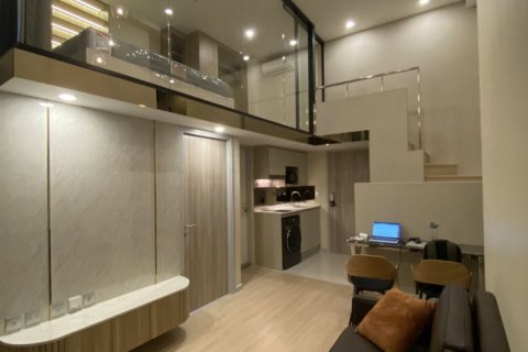 Студия в Сатхон, Бангкок, Таиланд № 154240 - фото 1