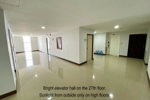 Condo in Watthana, Bangkok, Thailand, 3 bedrooms  № 161130 - photo 4